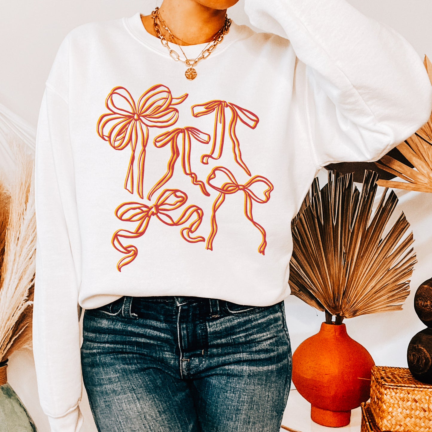 KC Bows Sweatshirt - White