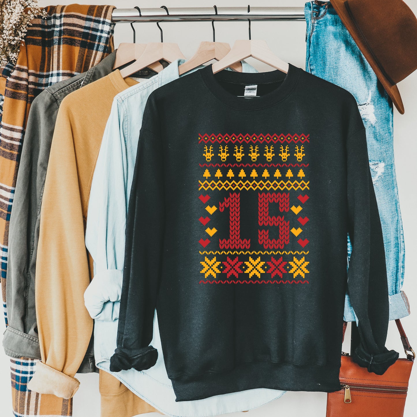 15 Tacky Sweatshirt - Black